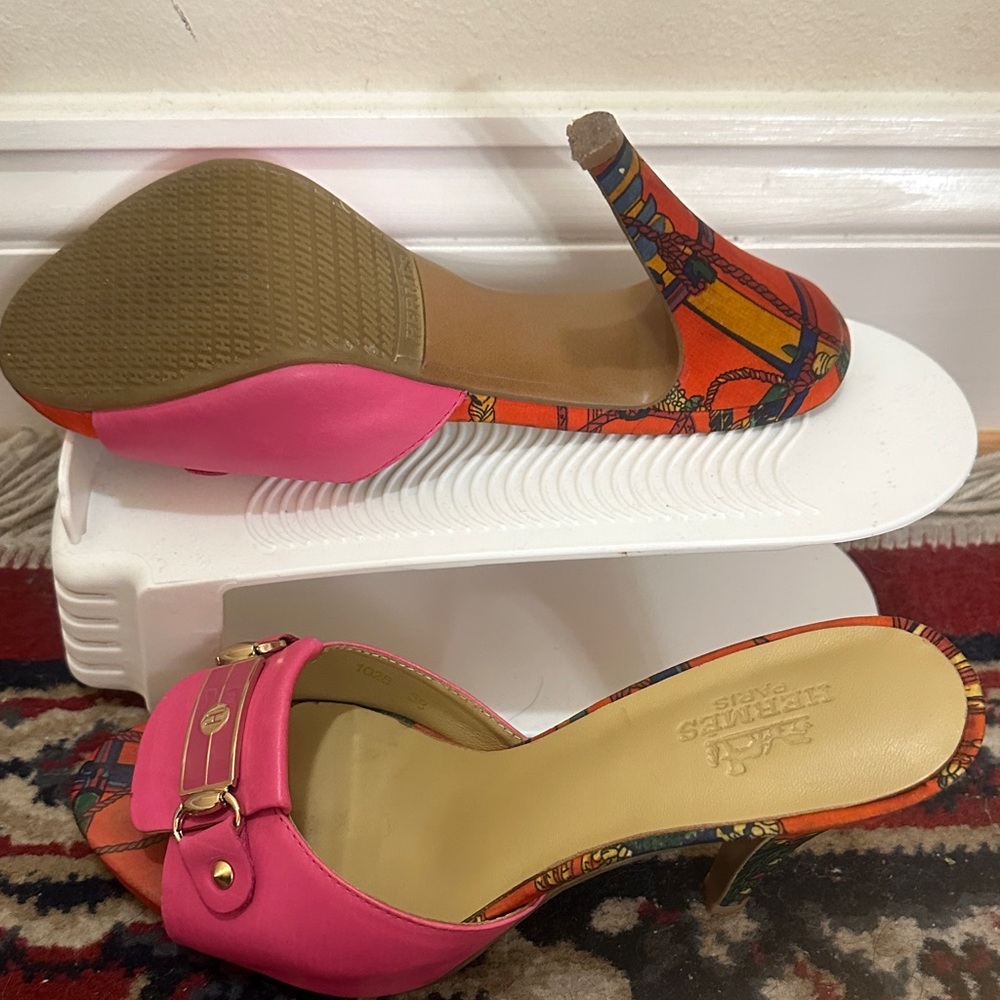 Hermes Hot Pink Leather Slip-On Heeled Mules with Gold Hardware size 38 - Picture 7 of 7